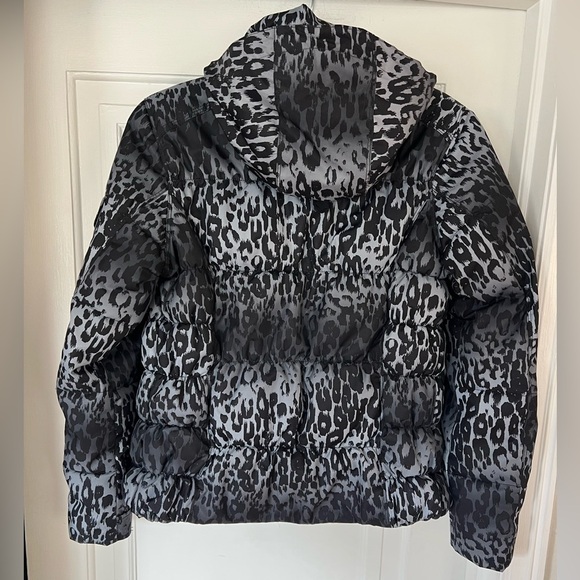 Obermeyer Leopard Print Puffer Jacket – Women’s Size 8 Ski Snowboard Winter Coat - Picture 11 of 16